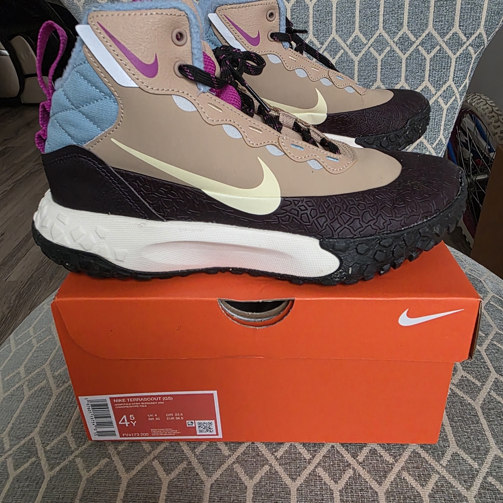 Nike Multicolor Sneakers